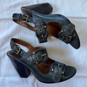 Frye - “Amy Sling Back” high heeled sandal - Navy